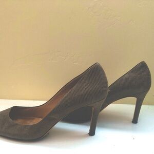 Ann Taylor round toe snakeskin heels